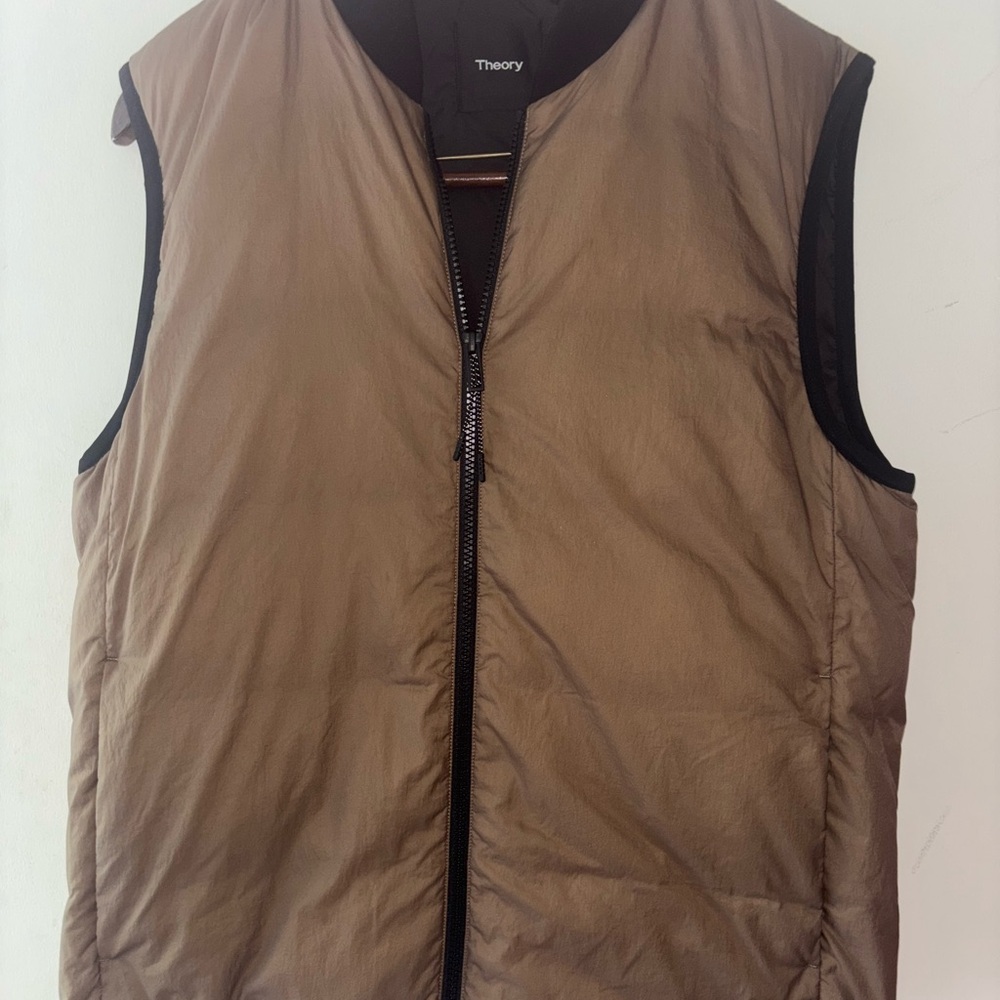 Theory Men's Tan Puffer Vest size M New